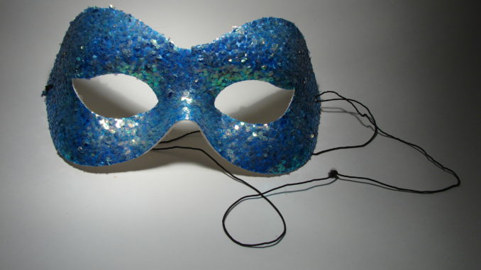 sequined-mask-1422348