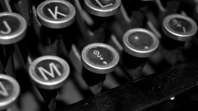 typewriter-4-1181224